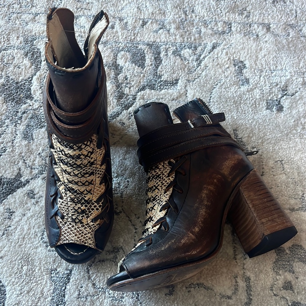 FreeBird booties